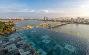 caro premium danang hotel 4*