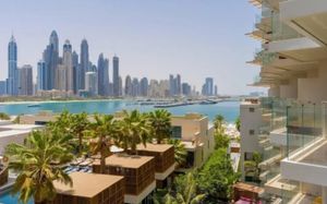 five palm jumeirah luxurious 2bdr stunning views