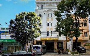thi long phung hotel 2*