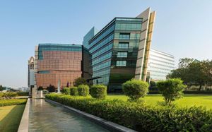 the creekside hotel dubai 5*