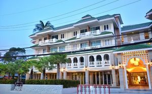 the taksim royal beach hotel 4*