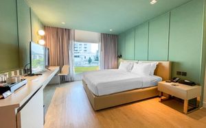 happihaus hotel 4*