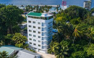 nest by hawks hotels 2*