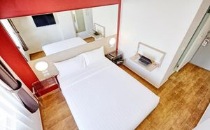 easy planet phuket patong 3*