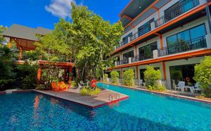 wow phuket 4*