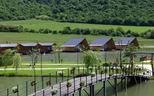 moretoni lake resort