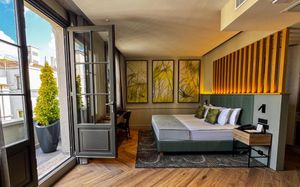 the wings hotels pera