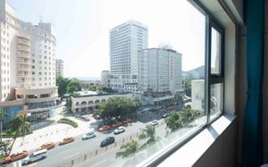 the sea view hotel dadonghai 2*