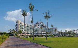 ja jebel ali beach hotel 5*