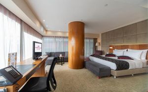 crowne plaza istanbul harbiye 5*