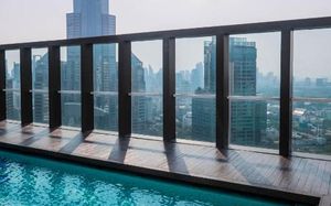 urbana langsuan hotel 5*