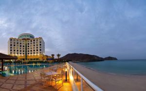 oceanic khorfakkan resort & spa 4*