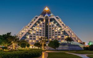 raffles dubai 5*