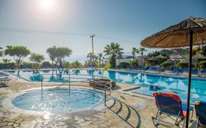 semiramis village 4*