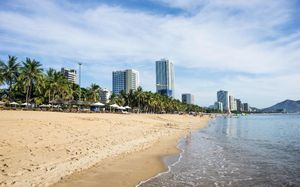 beautiful beach (ex. truong son tung) 3*