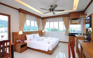 green harbor hotel&service apartment 3*